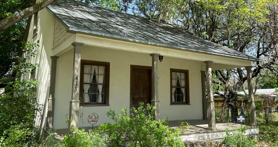 Mangold/Holzhaus House